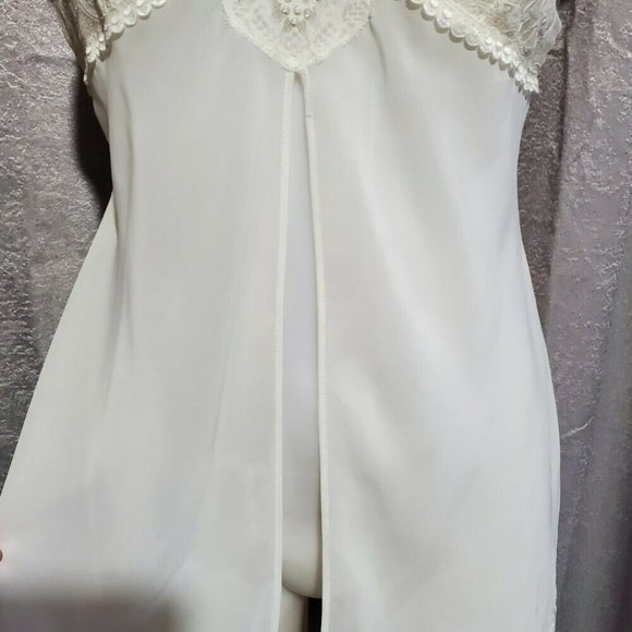 Womens Medium large nightgown babydoll Nightie lingerie Ivory bridal vintage
